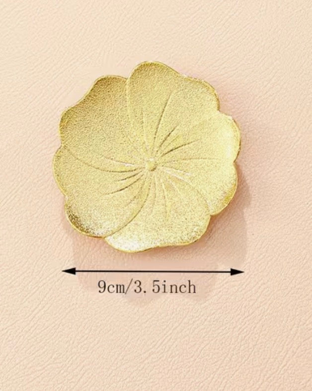 Gold flower dice dish