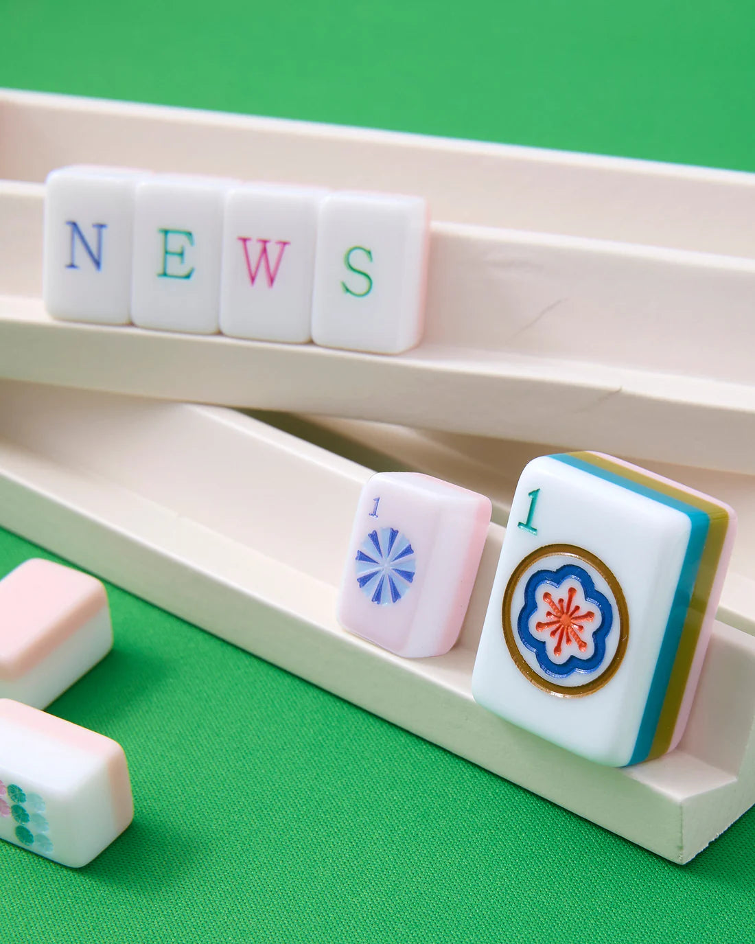 Aloha Mahjong Travel Set - Ships in about 2 weeks. Contact to order.