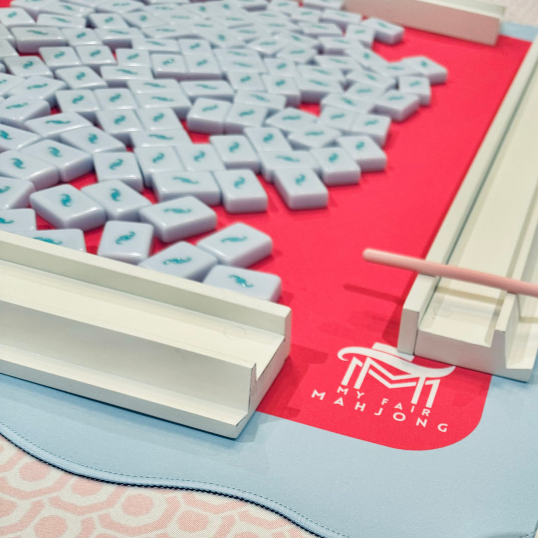 MAHJONG MAT  |  Colour Wave  |  31" x 31": Blue Center- Green Scallop